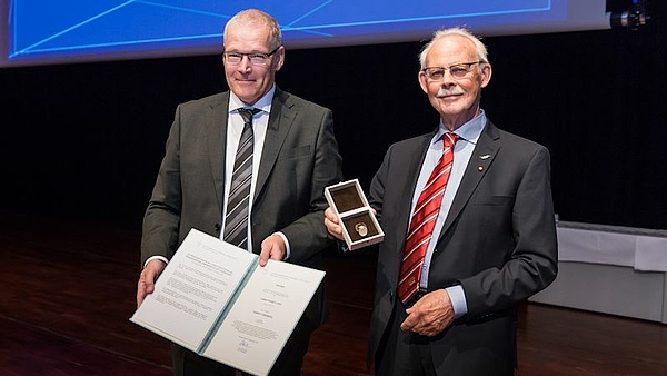 Quelle: DGLR. Quelle: DGLR.